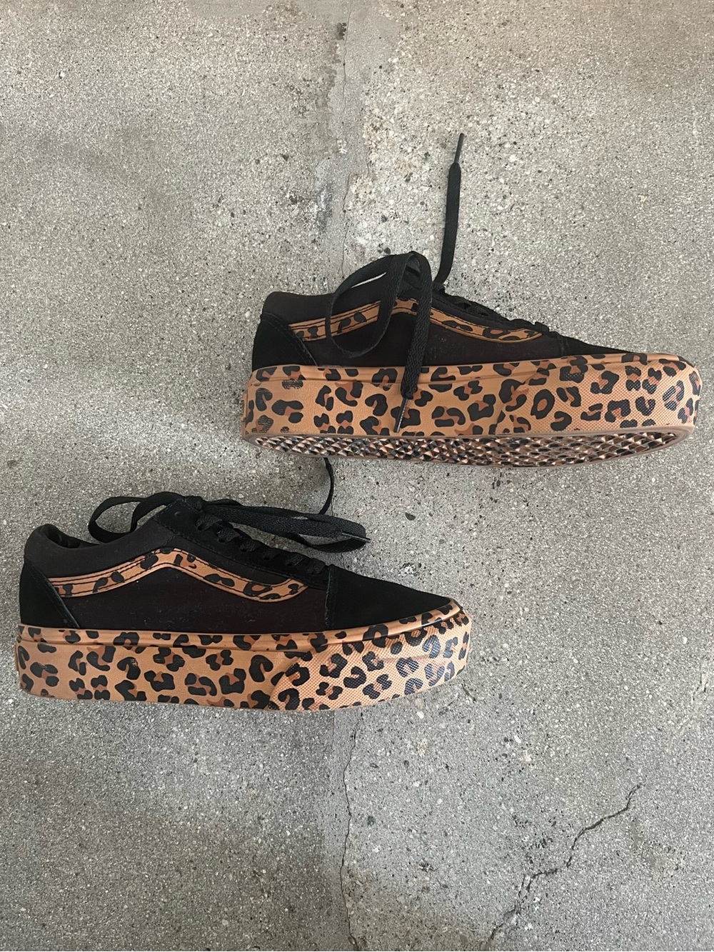 Vans Old Skool Leopard Sneakers